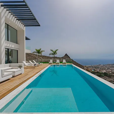 Villa Aquastar
